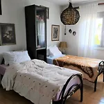 Folklore Retreat With Art & Mountain Views Lejlighed Tirana