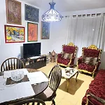 Lejlighed Folklore Retreat With Art & Mountain Views