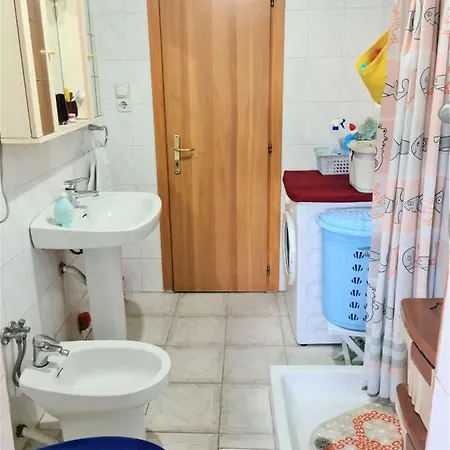 Folklore Retreat With Art & Mountain Views Tirana