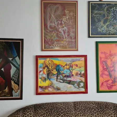 Folklore Retreat With Art & Mountain Views Tirana