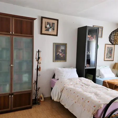 Apartament Folklore Retreat With Art & Mountain Views