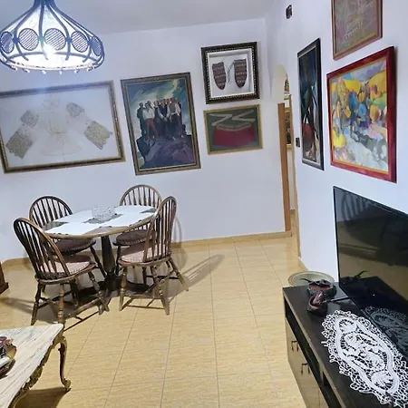 Folklore Retreat With Art & Mountain Views Lejlighed Tirana