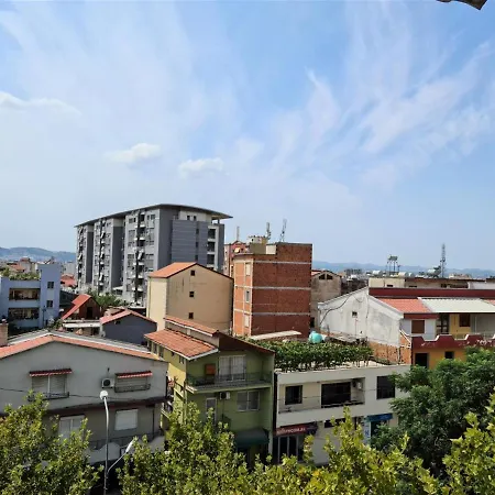 Apartament Folklore Retreat With Art & Mountain Views Tirana
