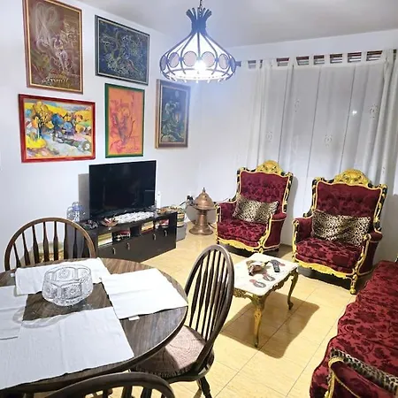 Apartamento 2-bedroom With Dajti Mountain View