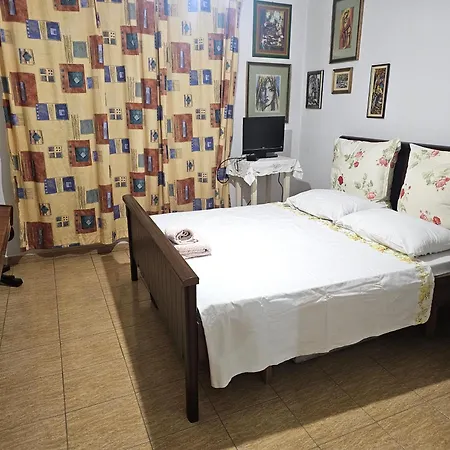 Apartament Folklore Retreat With Art & Mountain Views