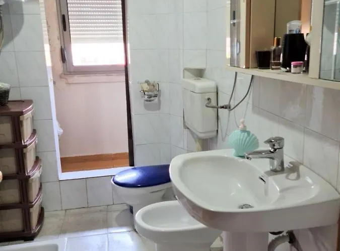 公寓 Folklore Retreat With Art & Mountain Views 地拉那