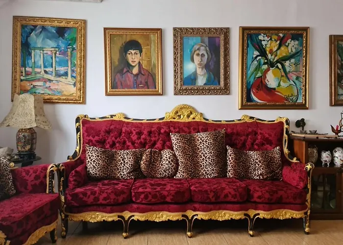 Lejlighed Folklore Retreat With Art & Mountain Views *