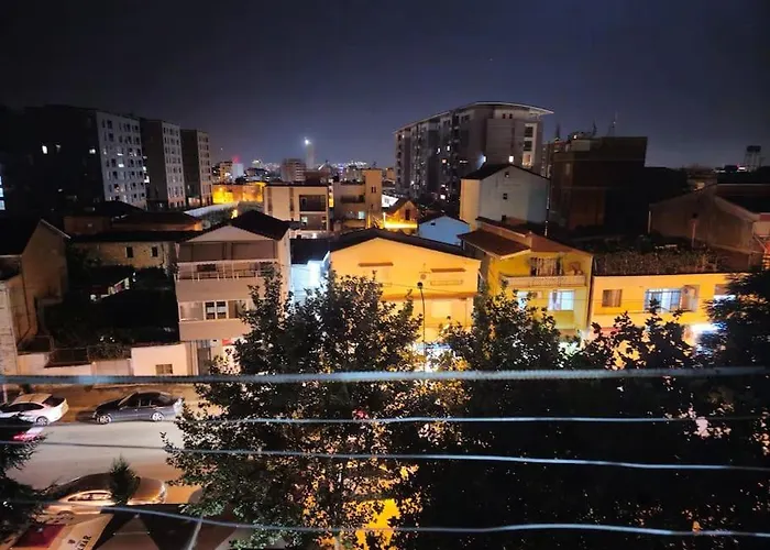 Folklore Retreat With Art & Mountain Views 地拉那