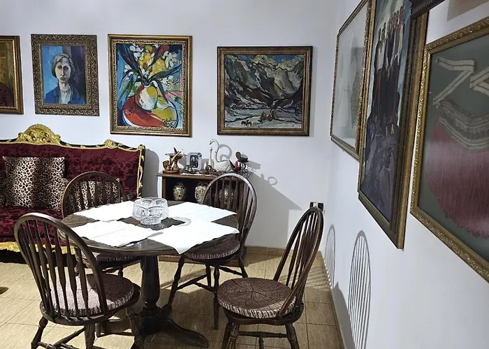 Lejlighed Folklore Retreat With Art & Mountain Views