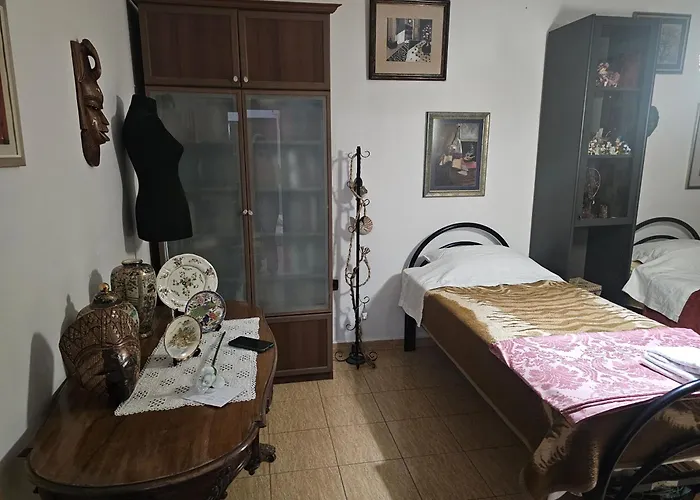 Folklore Retreat With Art & Mountain Views Lejlighed