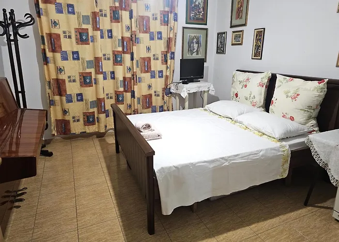 Lejlighed Folklore Retreat With Art & Mountain Views